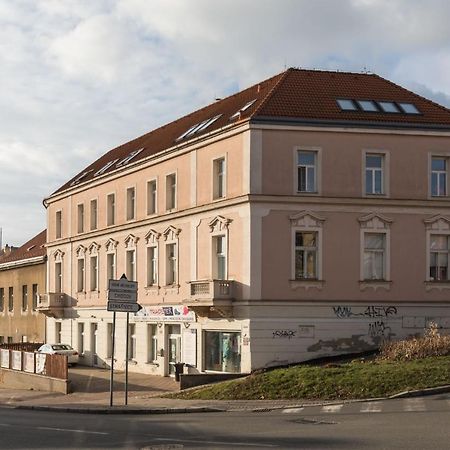 Sunshine Apartment Near The City Center Praha Bagian luar foto