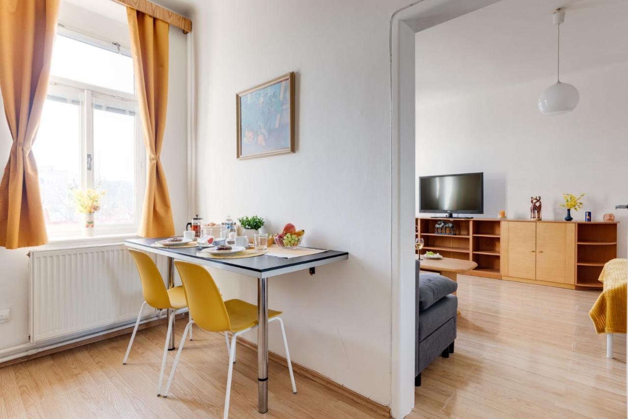 Sunshine Apartment Near The City Center Praha Bagian luar foto