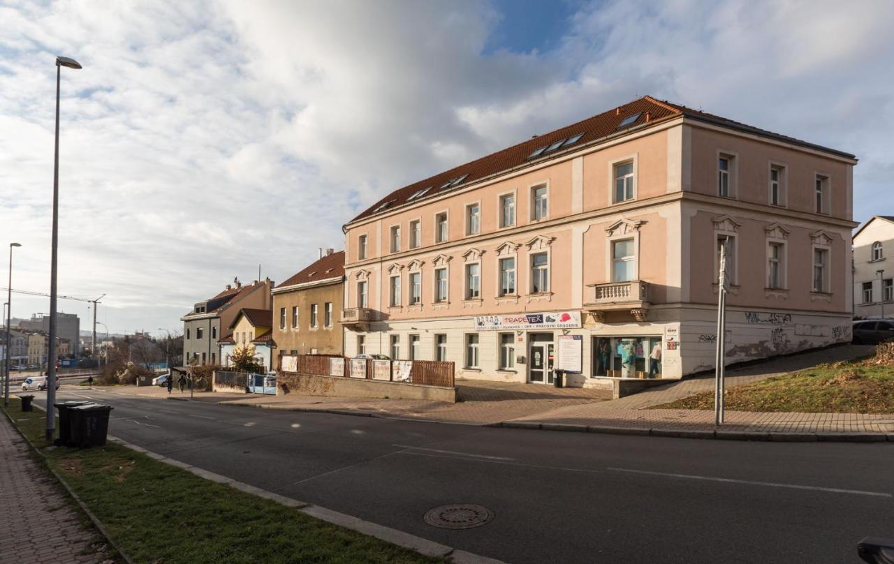 Sunshine Apartment Near The City Center Praha Bagian luar foto